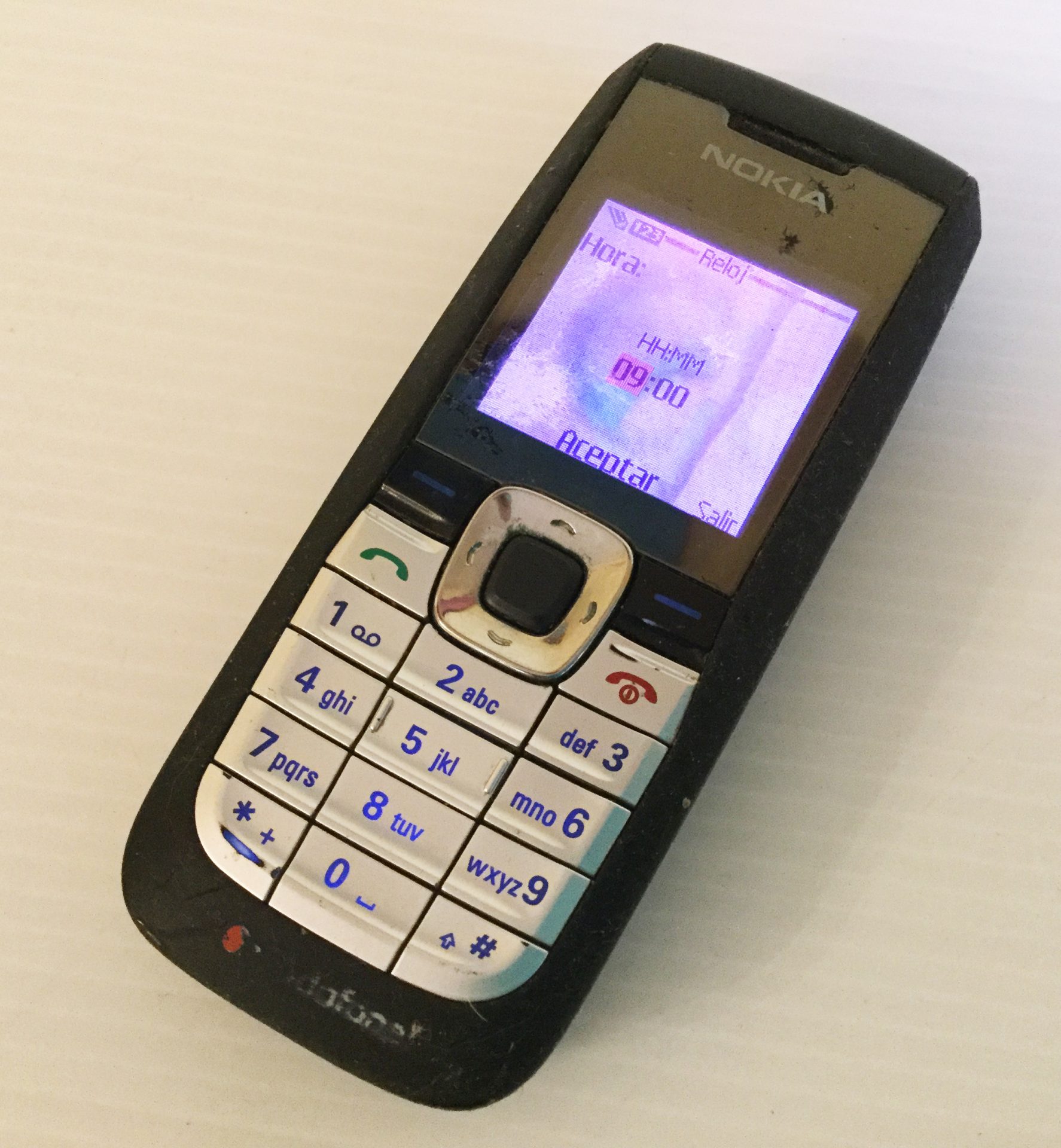 Teléfono móvil Nokia 2610 Vodafone con cargador Listings