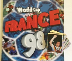 Álbum France 98 DS Sticker Collections incompleto + 14 repetidos