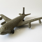 Avión de juguete vintage Douglas DC-8 S.I.M. (Sociedad Industrial de Moldeados)