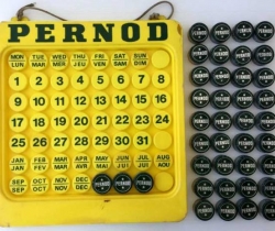 Antiguo Calendario de la bebida de Anís PERNOD + 40 tapones de botella PERNOD
