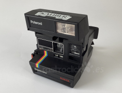 Cámara Polaroid 635CL Supercolor – Edición Limitada KALIBER