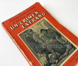 Libro Aventuras de Sherlock Holmes Un crimen extraño – La Novela Ilustrada