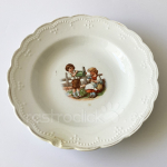 Plato hondo infantil de loza estampada San Claudio (Oviedo)