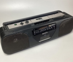 Radio cassette Sony CFS-201 años 90 (NO FUNCIONA)